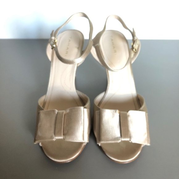 Tahari satin sling-back heels - Picture 4 of 4